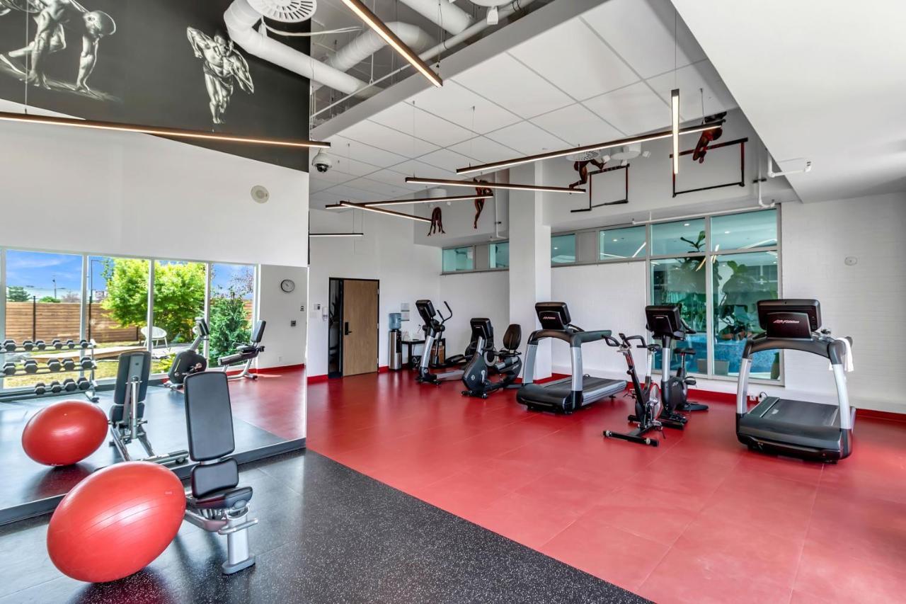 Hotel Mortagne Boucherville Bagian luar foto